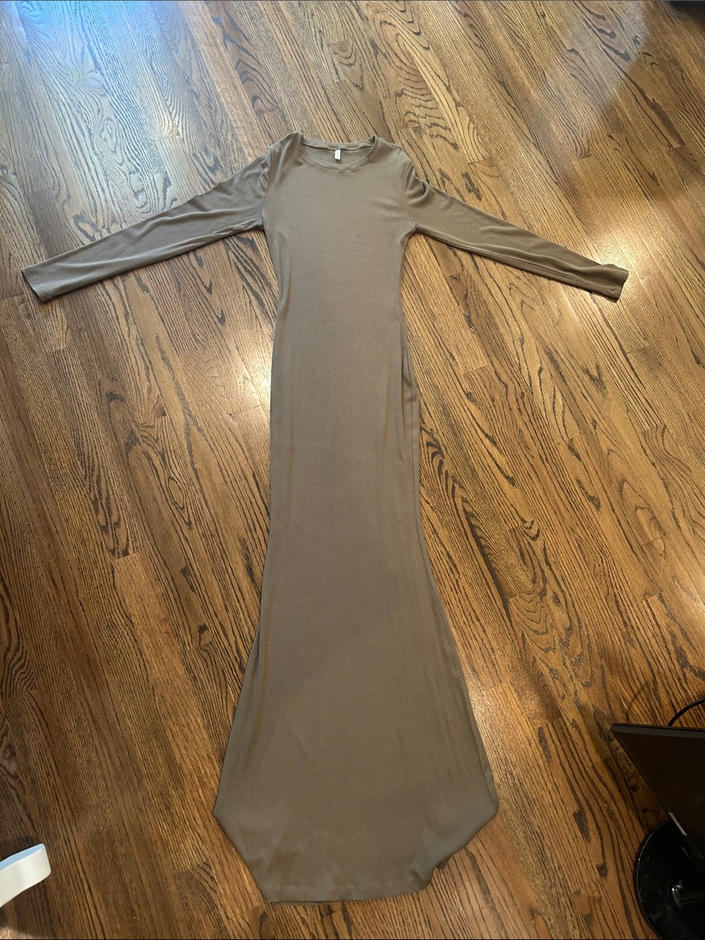 Amazon Fitted Super Soft Comfy Long Sleeve Maxi Dress